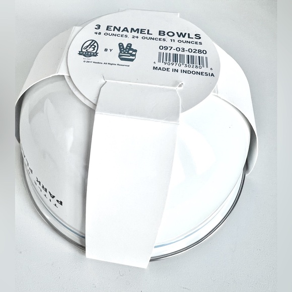 Hasbro Set of 3 Porcelain Enamel Nesting Snack Bowls Monopoly Game Design NEW - Picture 6 of 8